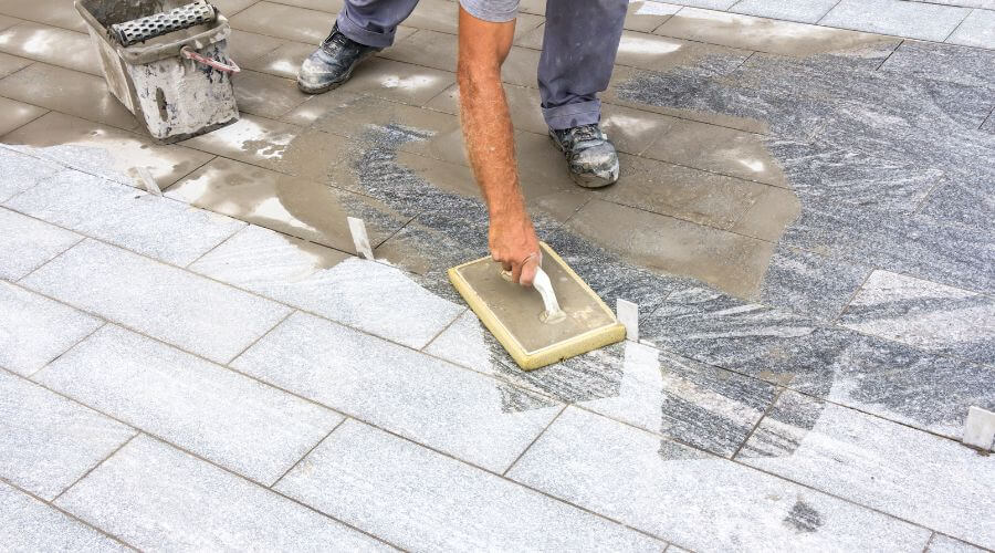 Professional gutter cleaning in Rockwell, IA